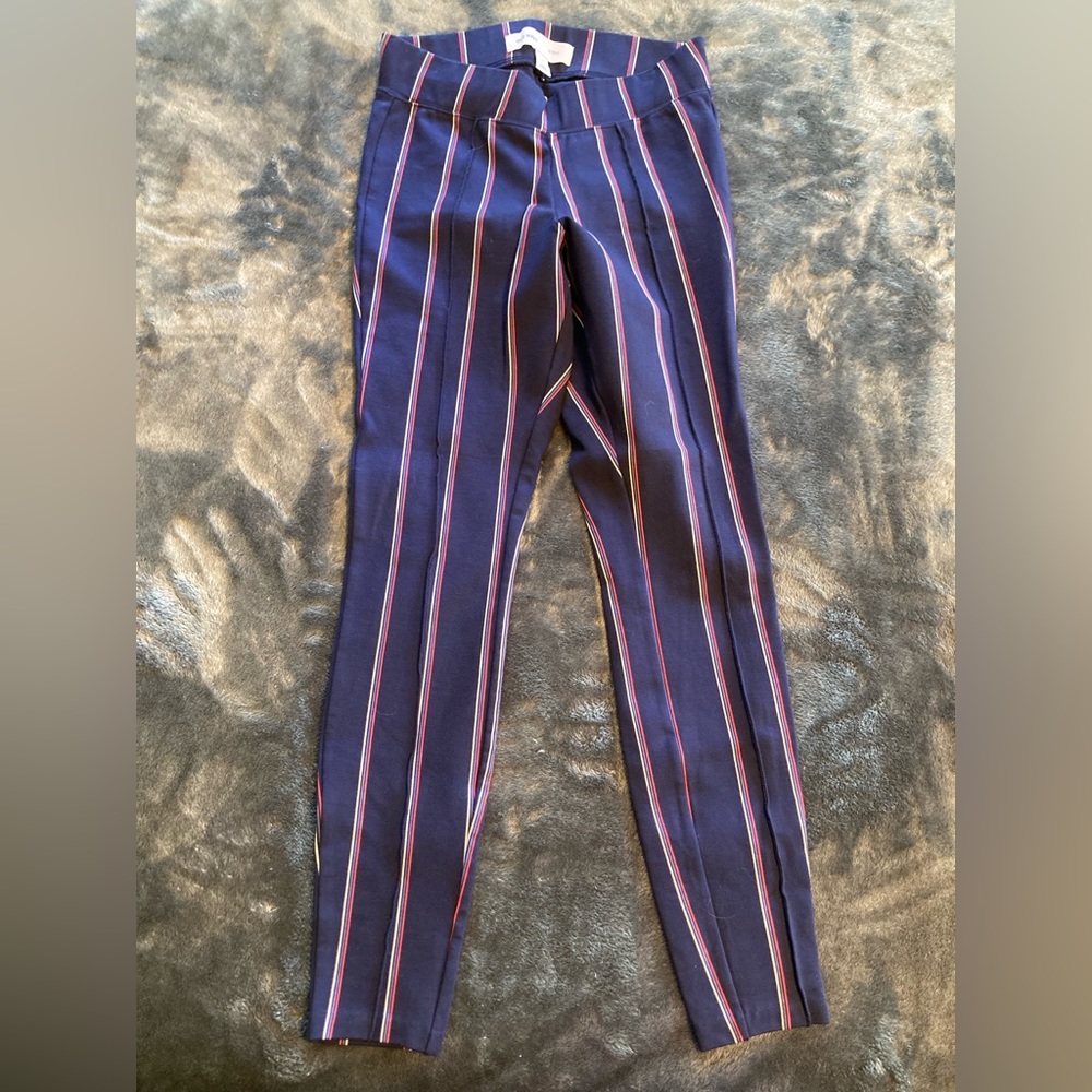 OLD NAVY leggings with pin stripe- size XS